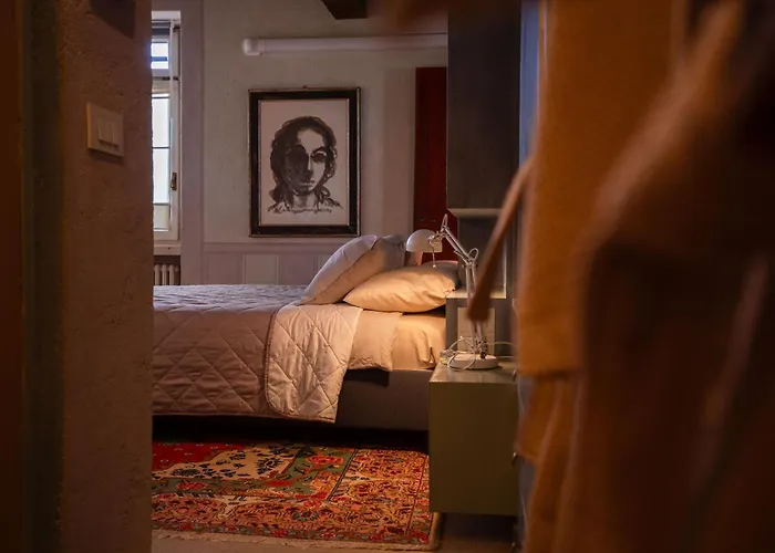 La Luna Nel Pozzo 4*