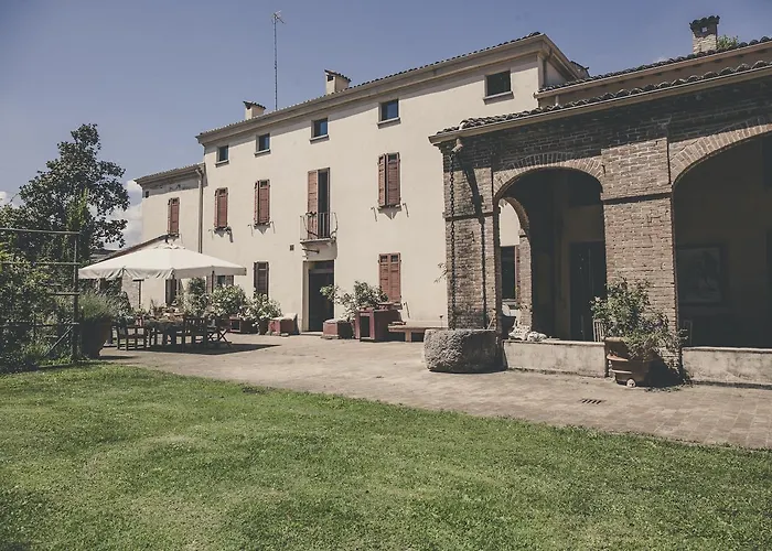 Konukevi La Luna Nel Pozzo 4*