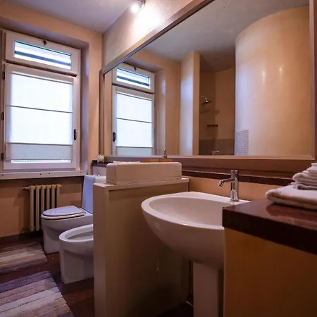 La Luna Nel Pozzo 4* 帕爾馬