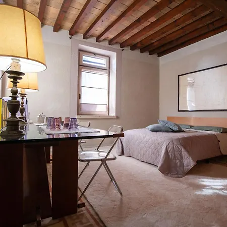 La Luna Nel Pozzo 招待所