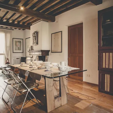 La Luna Nel Pozzo 招待所