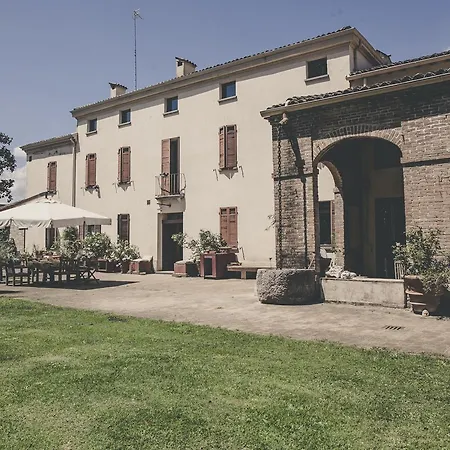 Guest house La Luna Nel Pozzo 3*