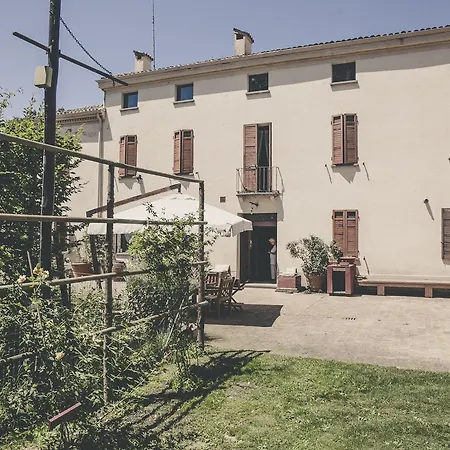 La Luna Nel Pozzo 招待所