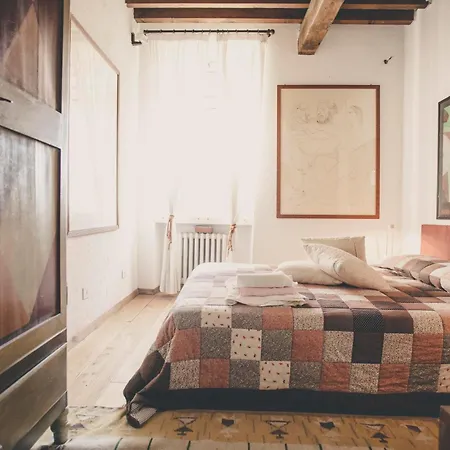 La Luna Nel Pozzo 4*