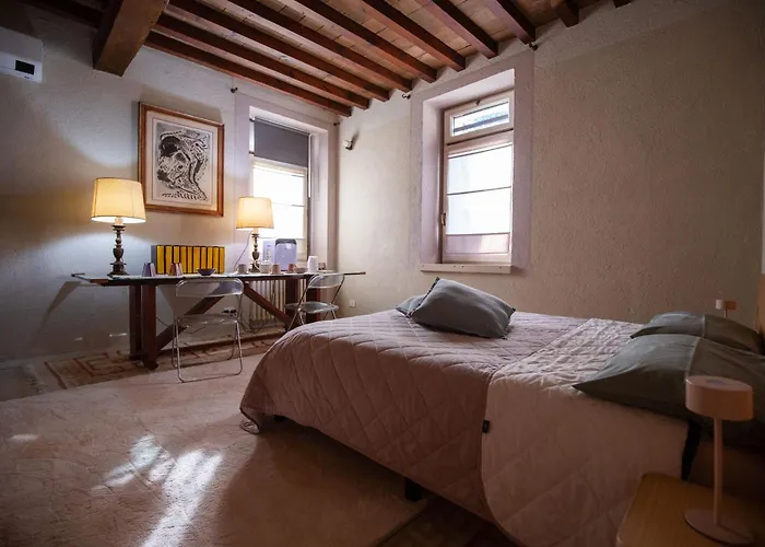 La Luna Nel Pozzo פארמה