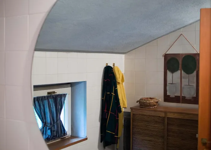 La Luna Nel Pozzo 4*